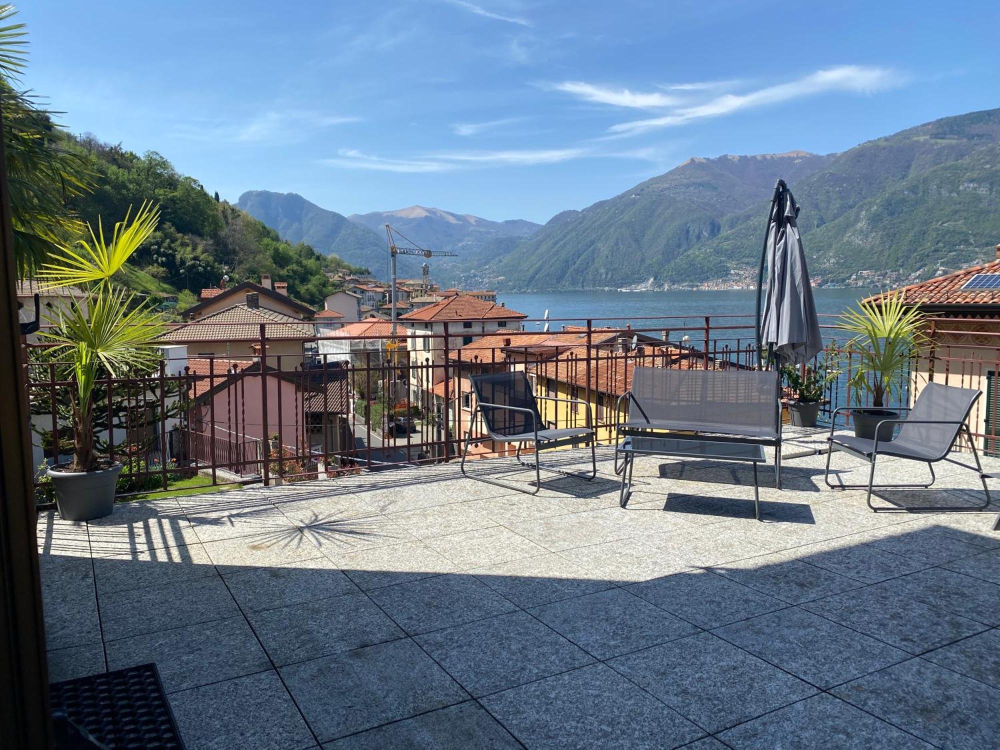 Tiziana Lake Como View Terraces Apartment เลซเซโน ภายนอก รูปภาพ